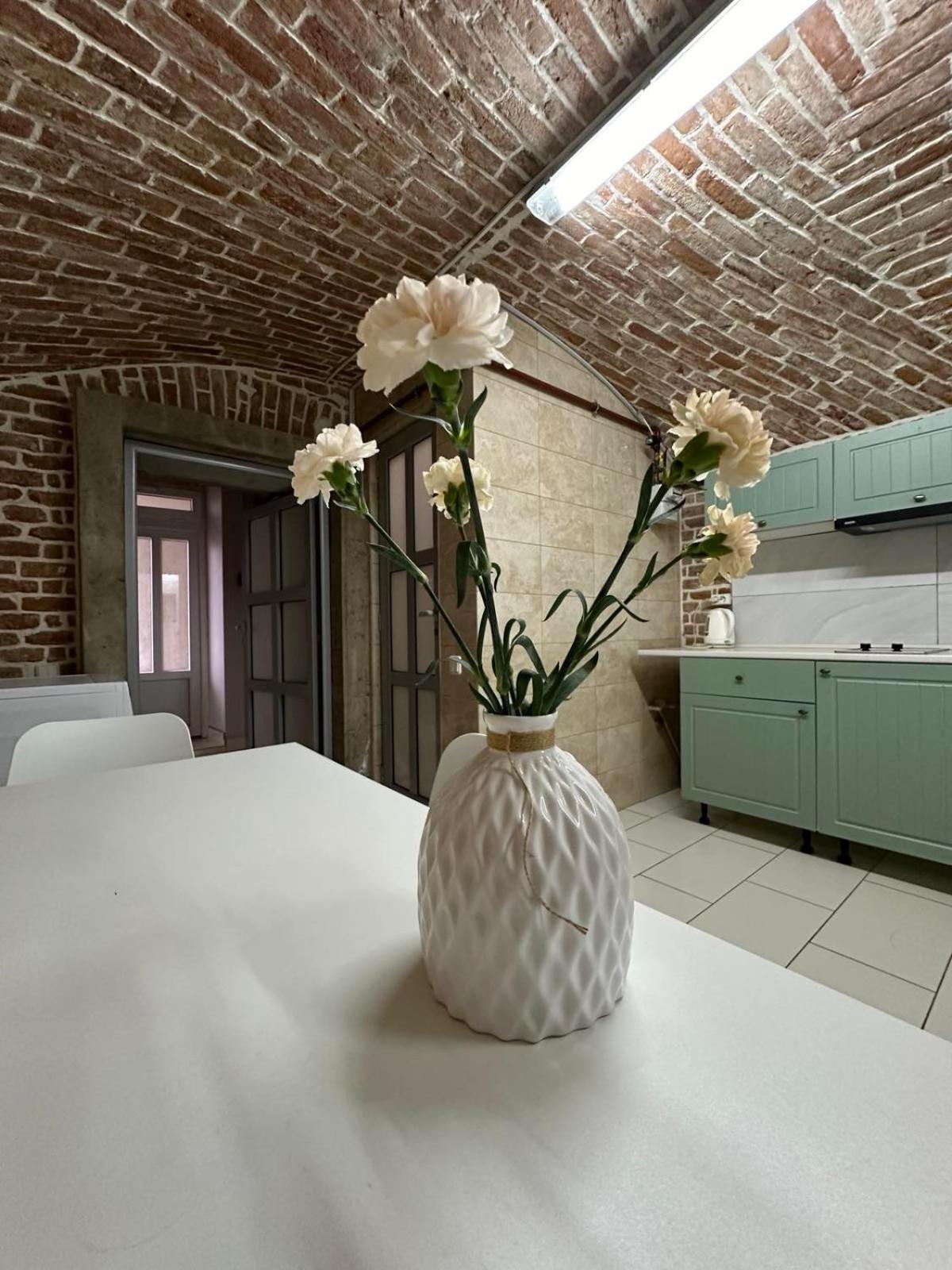 Апартаменты 2Х Кім-Й Loft На Площі Філармонії By Willox Черновцы Экстерьер фото