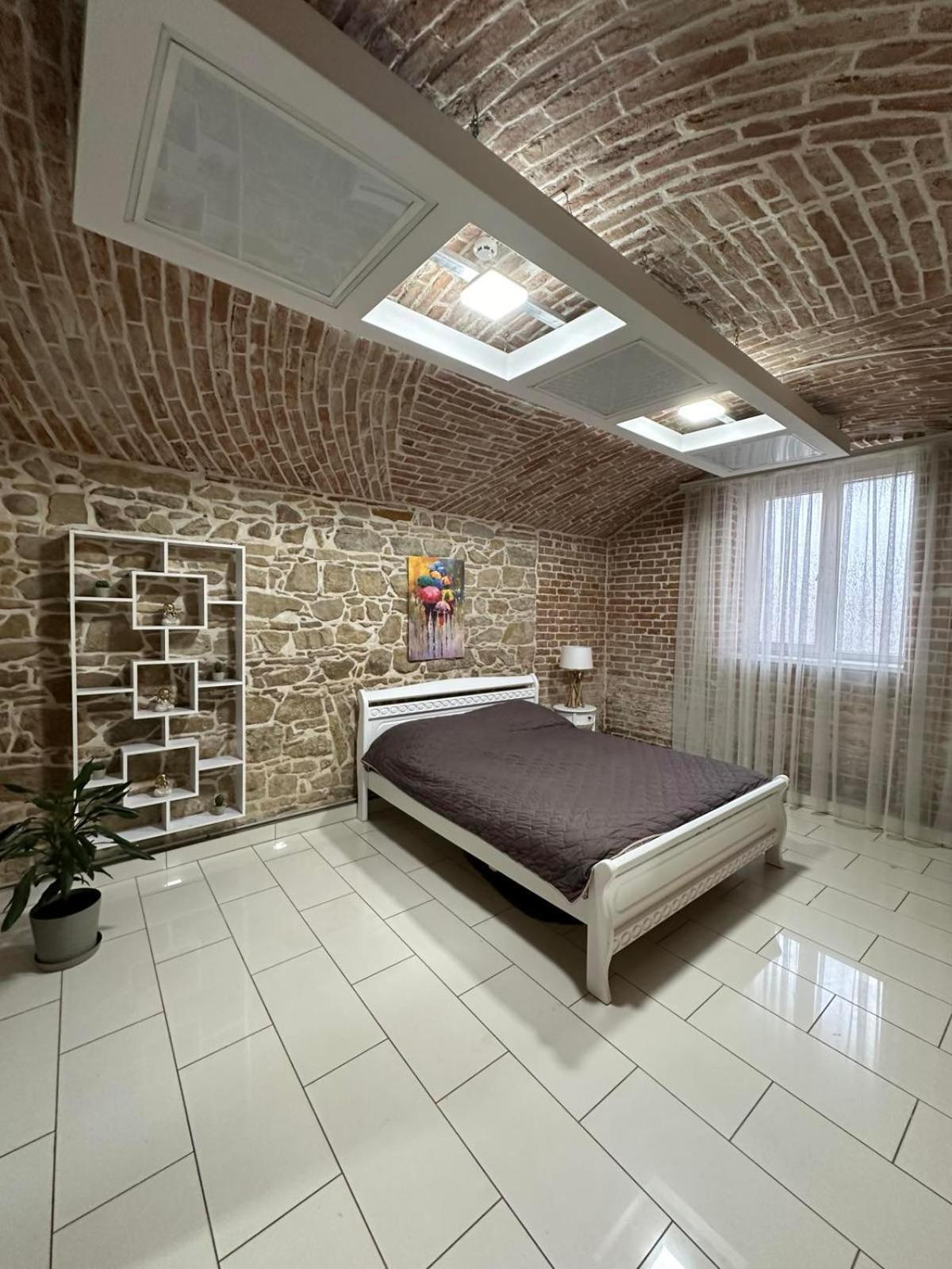 Апартаменты 2Х Кім-Й Loft На Площі Філармонії By Willox Черновцы Экстерьер фото